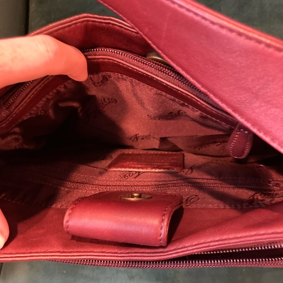 Maroon Fossil Purse - Picture 3 of 5